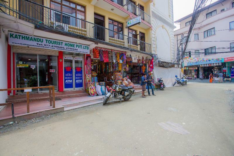 Oyo 166 Kathmandu Tourist Home Esterno foto