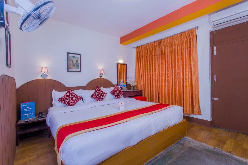 Oyo 166 Kathmandu Tourist Home Esterno foto